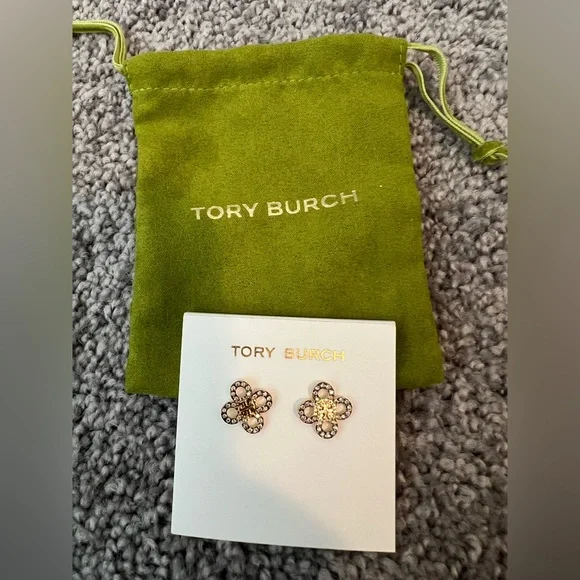 Tory Burch Small Kira Clover Pave stud earrings w/Tory Branded Velvet Pouch - Picture 4 of 5